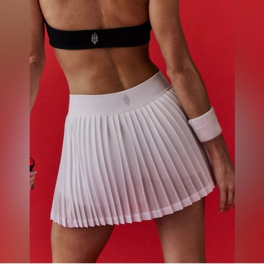 NWT FP Movement Rally Ruffle Skort Sz M/L